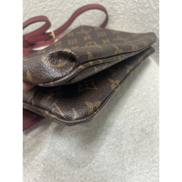 Louis Vuitton Monogram Canvas and Red Leather Crossbody Bag - Picture 4 of 8